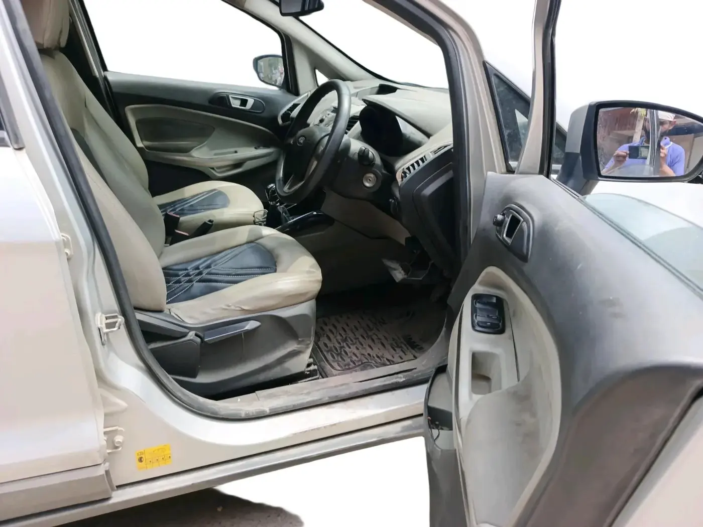 2016 Ford Ecosport TREND 1.5L DIESEL, Diesel, Manual, 1,15,021 km, interior