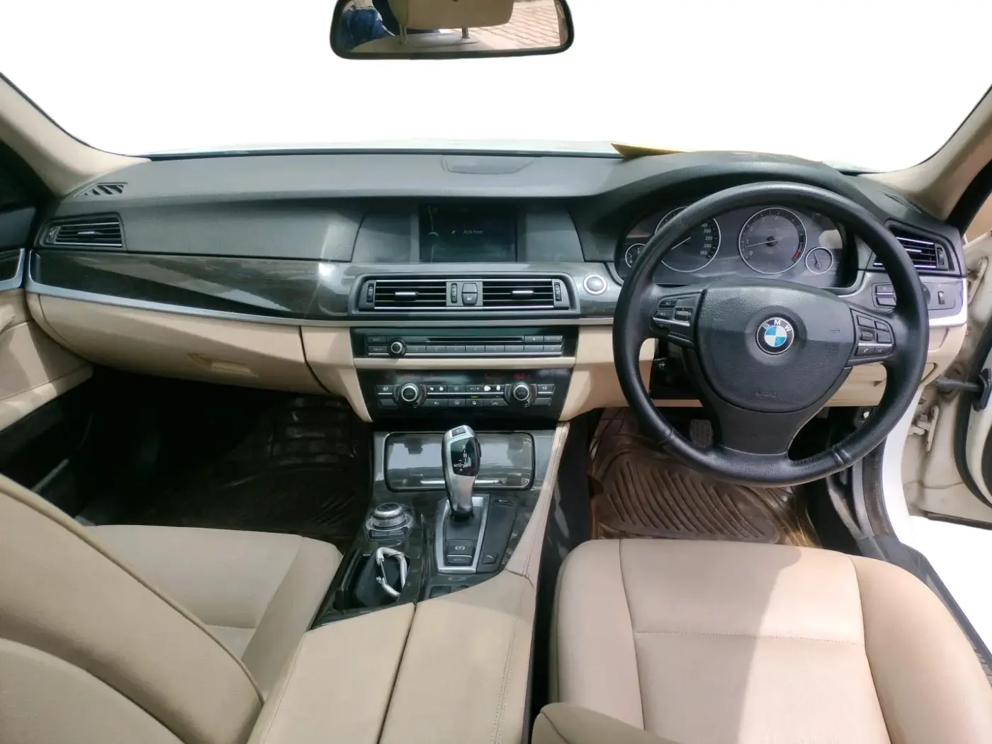 2011 BMW 5 Series 523I, Petrol, Automatic, 1,23,963 km, interior