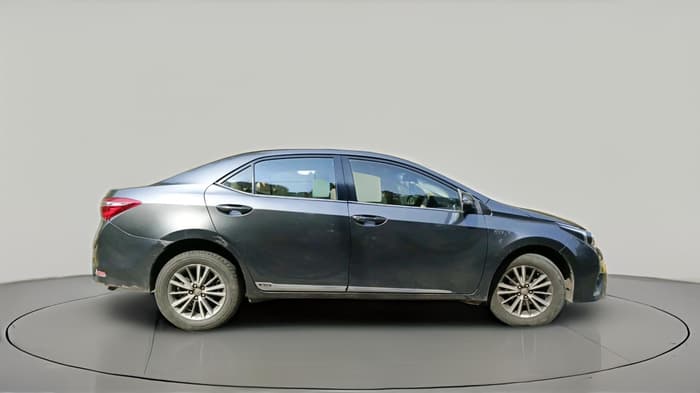 2016 Toyota Corolla Altis GL PETROL, Petrol, Manual, 1,47,445 km, exterior