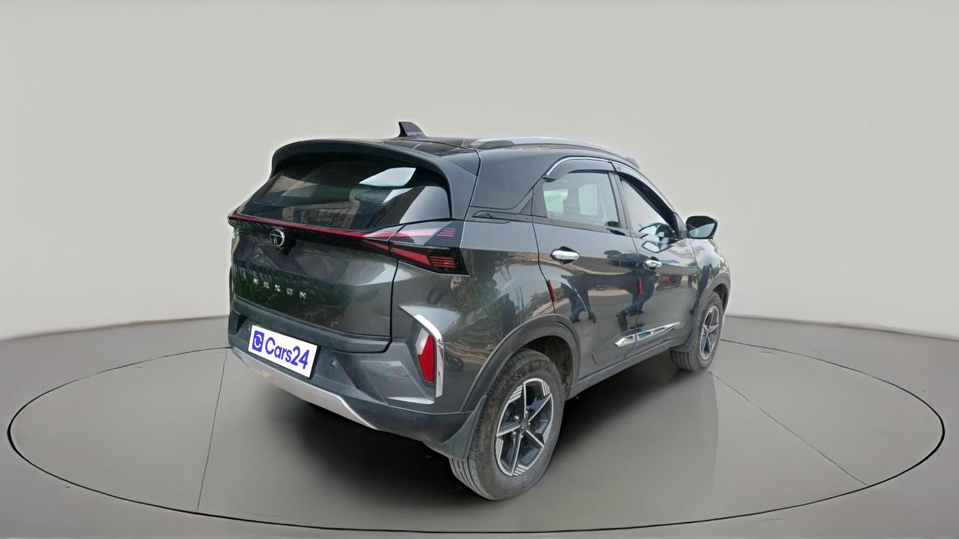 2025 Tata NEXON Creative Plus (PS) 1.2 Petrol DCA Dual Tone, Petrol, Automatic, 19,371 km, exterior