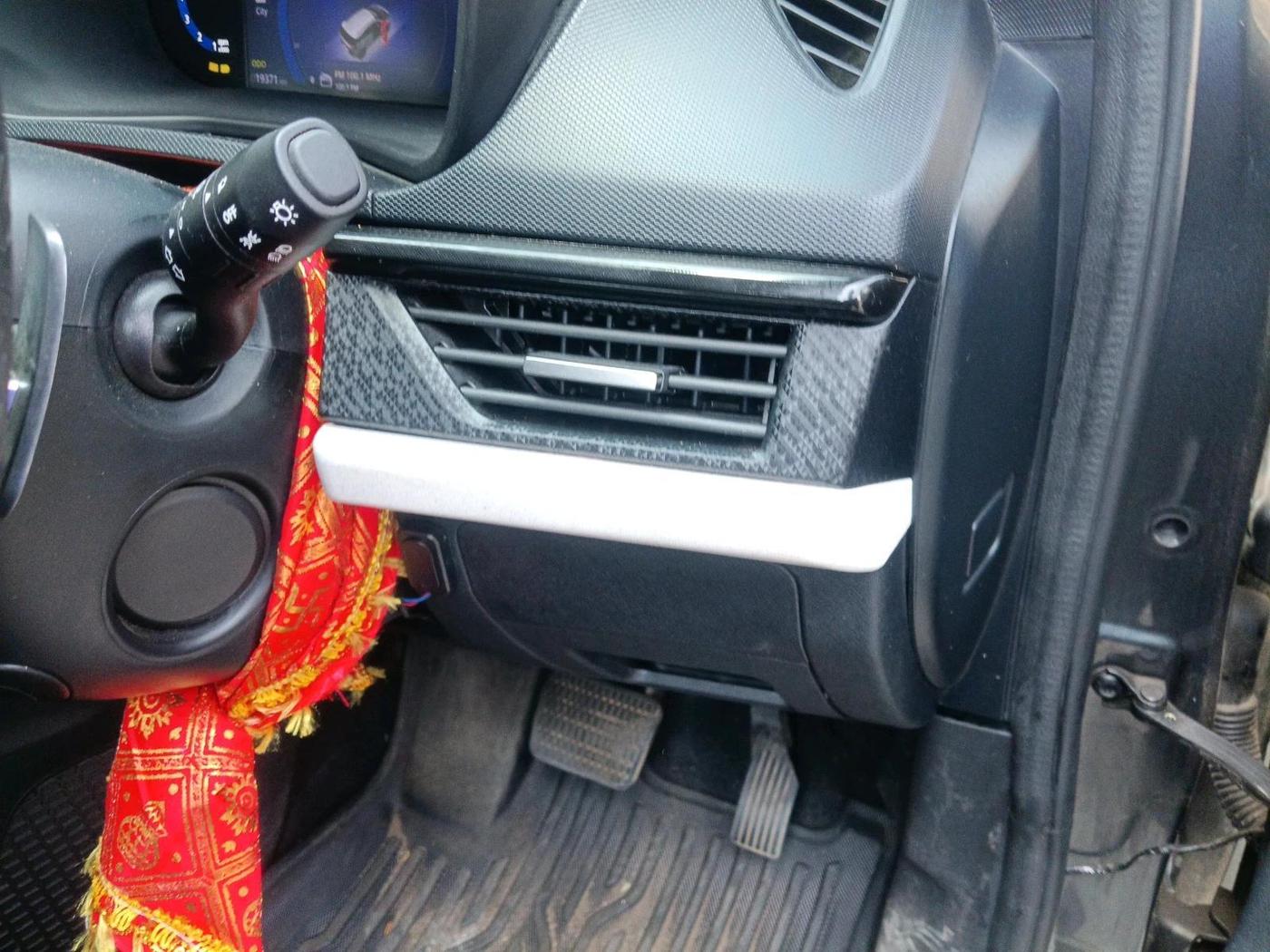 2025 Tata NEXON Creative Plus (PS) 1.2 Petrol DCA Dual Tone, Petrol, Automatic, 19,371 km, interior