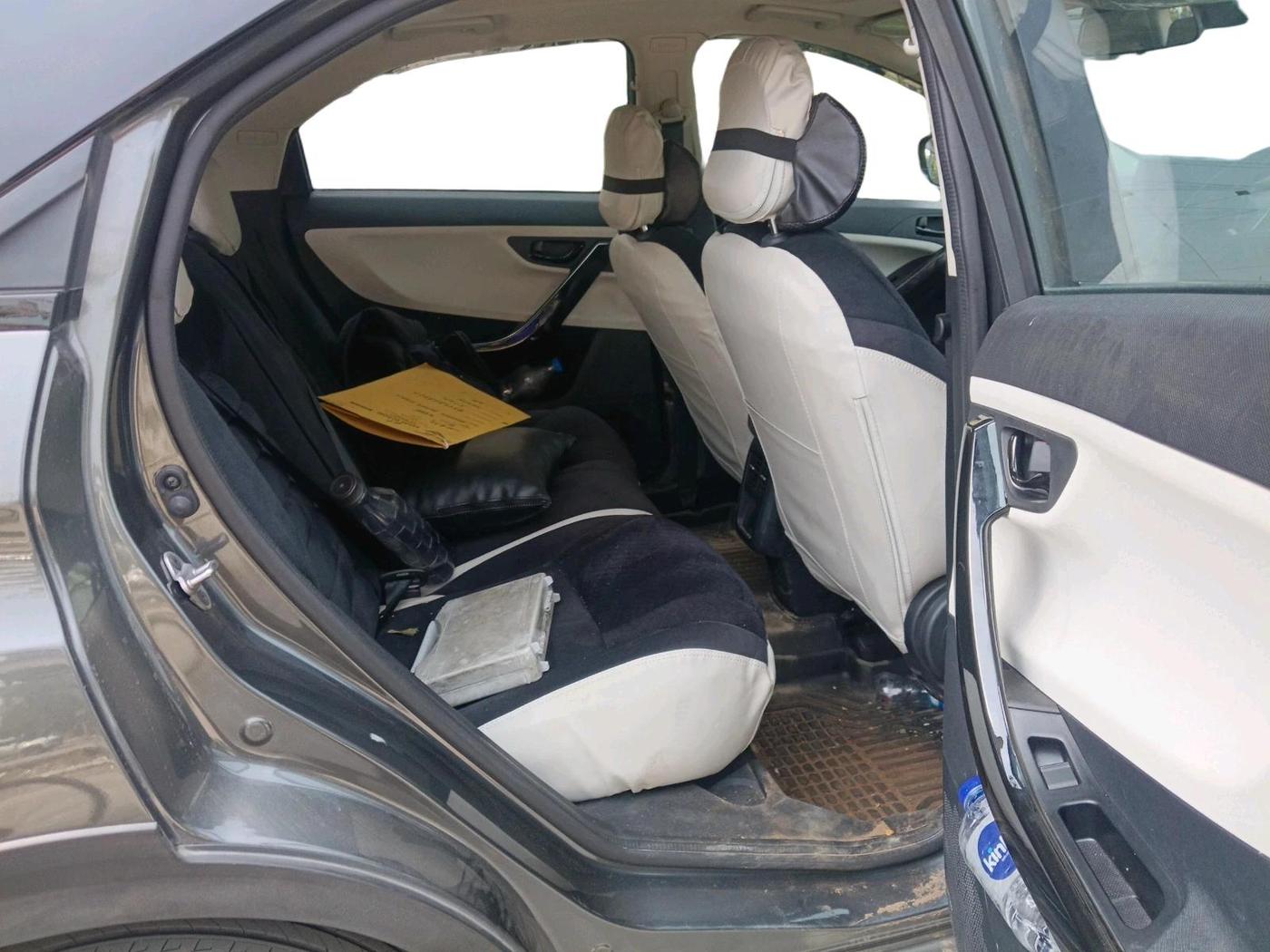 2025 Tata NEXON Creative Plus (PS) 1.2 Petrol DCA Dual Tone, Petrol, Automatic, 19,371 km, interior
