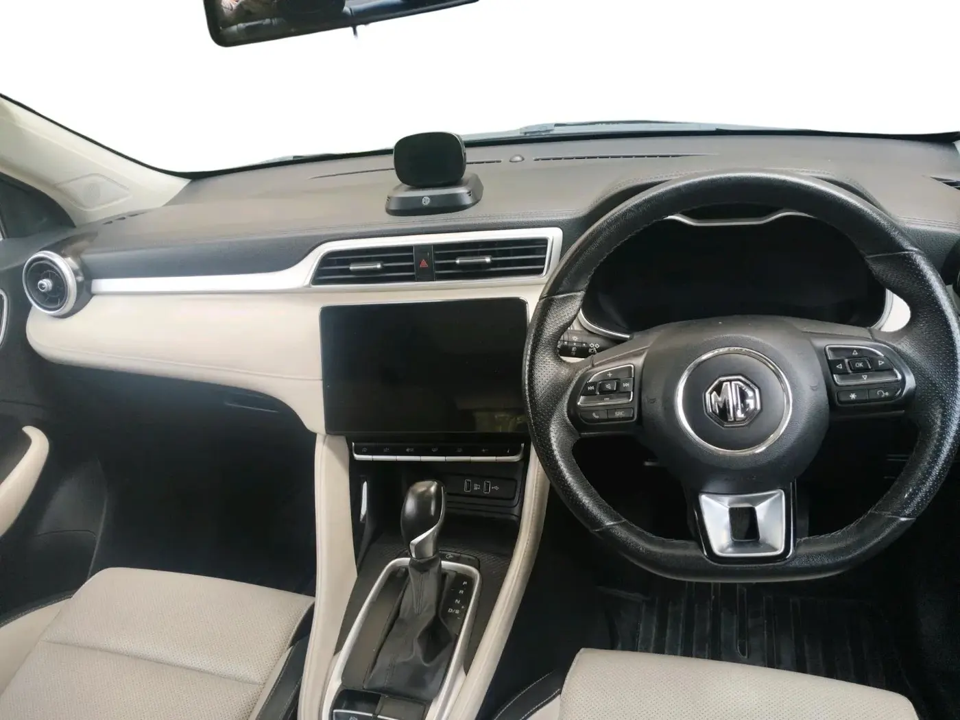 2021 MG ASTOR SHARP 1.5 CVT, Petrol, Automatic, 72,406 km, interior