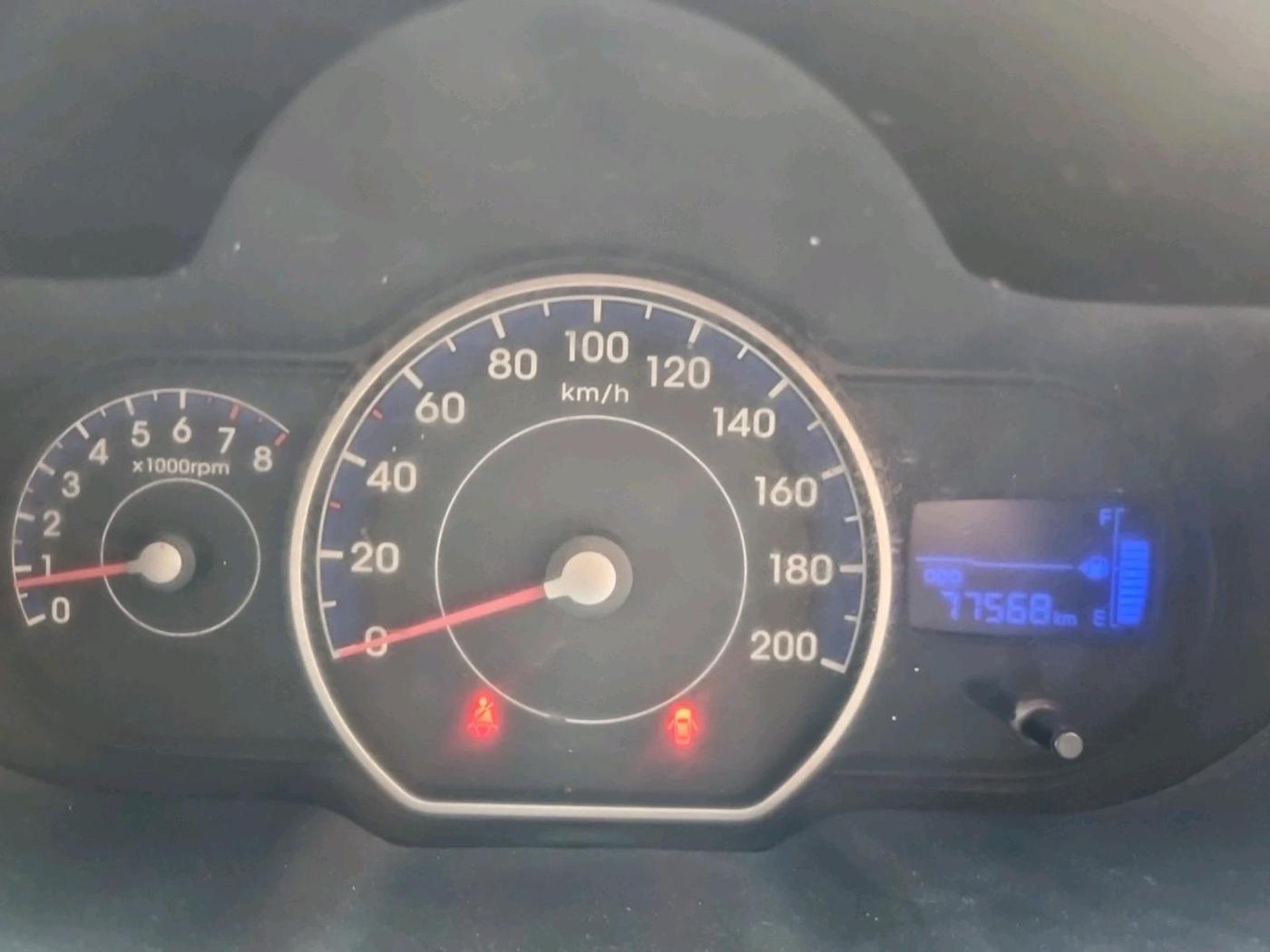 2012 Hyundai i10 SPORTZ 1.2, Petrol, Manual, 77,568 km, interior