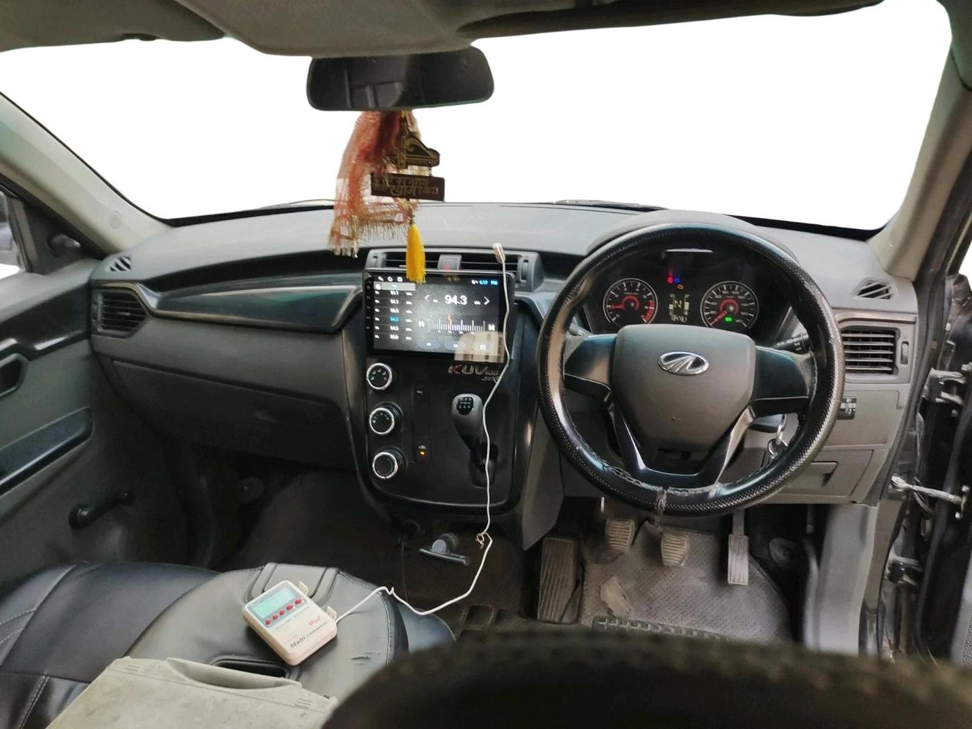 2018 Mahindra KUV 100 NXT K2 P 6 STR, Petrol, Manual, 1,34,732 km, interior