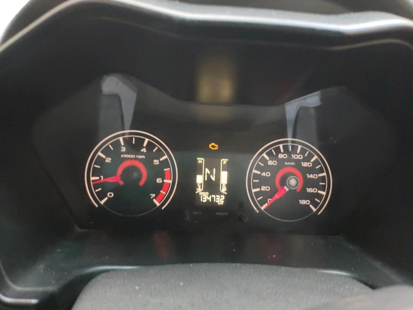 2018 Mahindra KUV 100 NXT K2 P 6 STR, Petrol, Manual, 1,34,732 km, interior