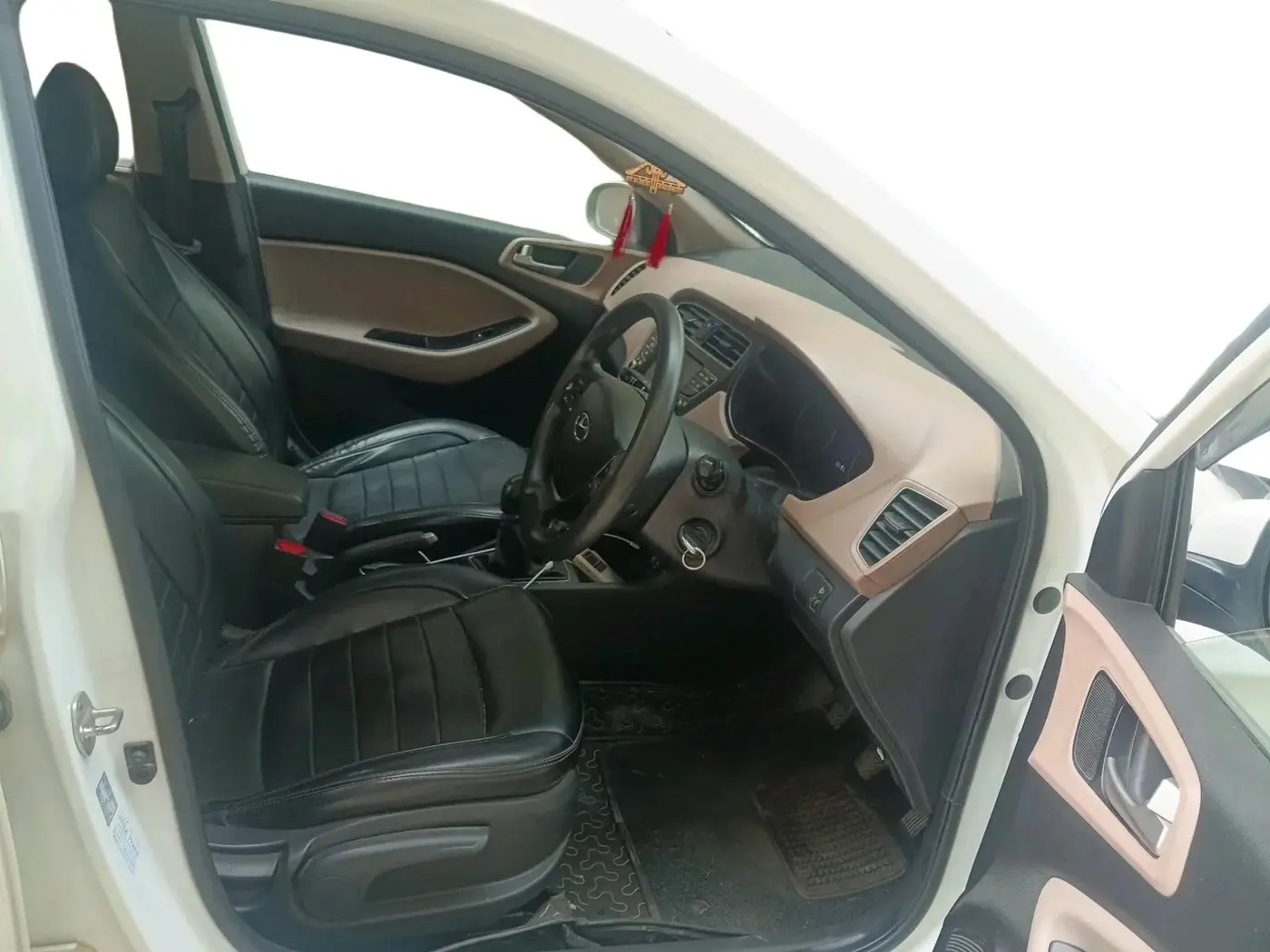2020 Hyundai Elite i20 SPORTZ PLUS 1.2, Petrol, Manual, 1,01,191 km, interior