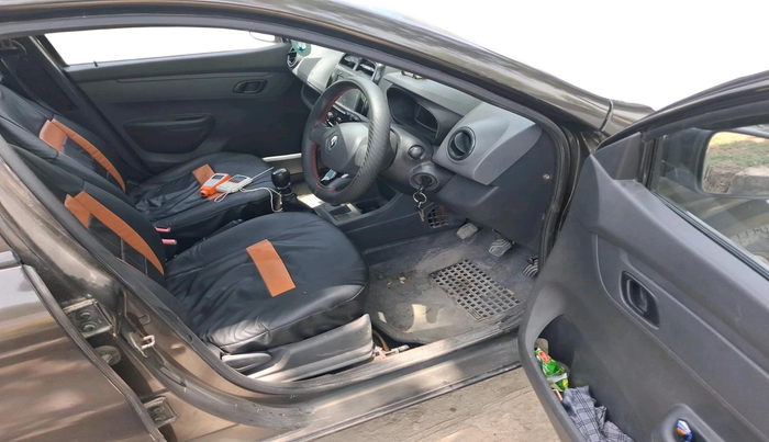 2016 Renault Kwid RXT 0.8, Petrol, Manual, 67,975 km, interior