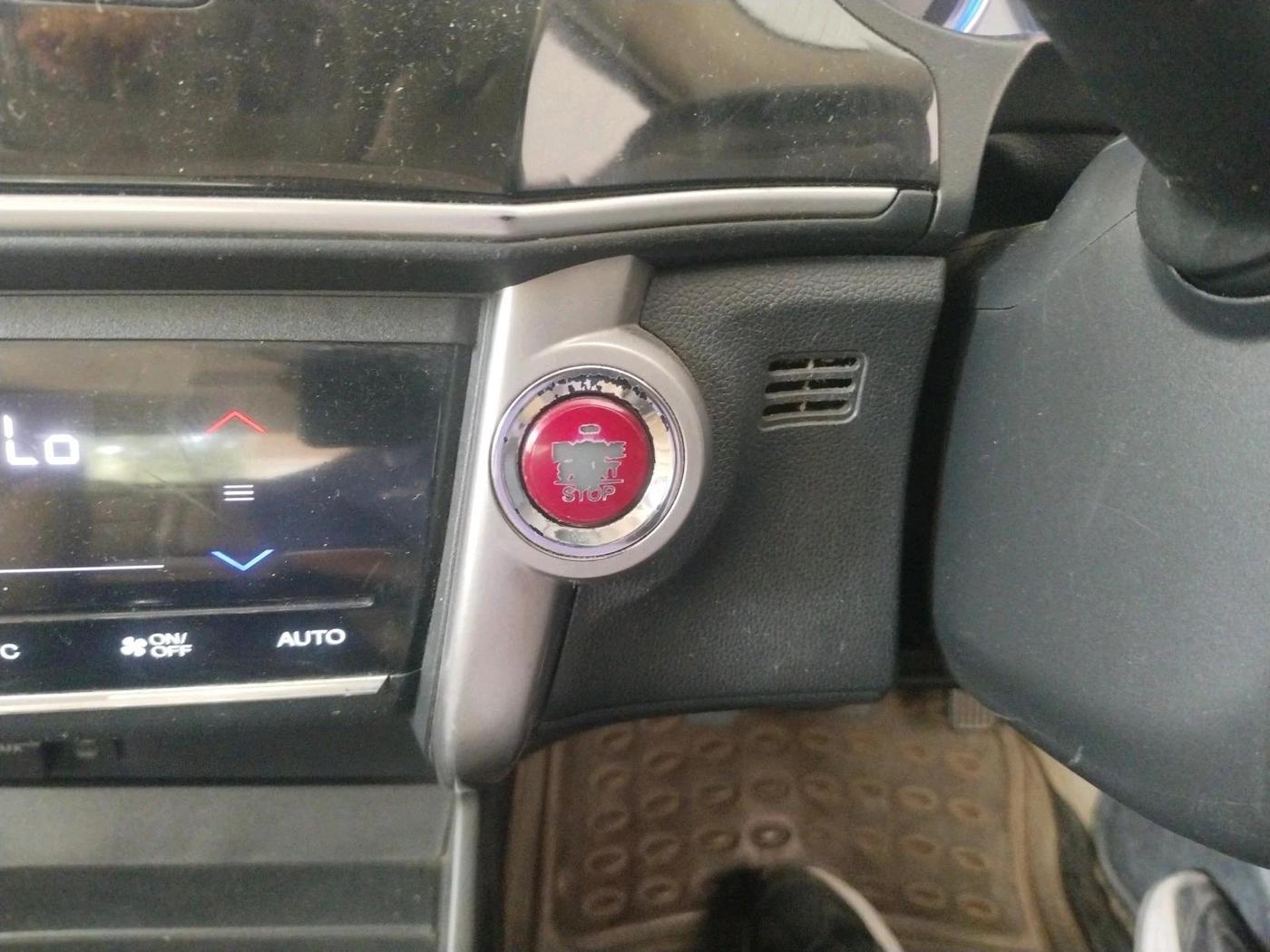 2015 Honda City 1.5L I-VTEC VX, Petrol, Manual, 1,64,415 km, interior