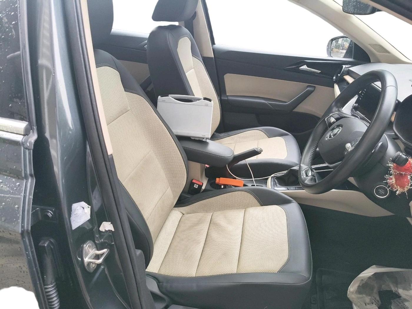 2023 Skoda SLAVIA STYLE 1.0L TSI AT, Petrol, Automatic, 32,897 km, interior
