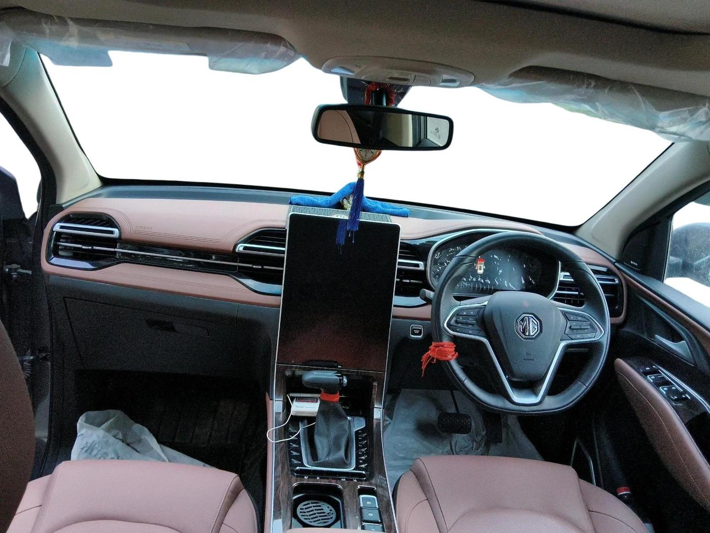 2025 MG HECTOR PLUS SHARP PRO 1.5 PETROL TURBO CVT 7 STR, Petrol, Automatic, 10,468 km, interior