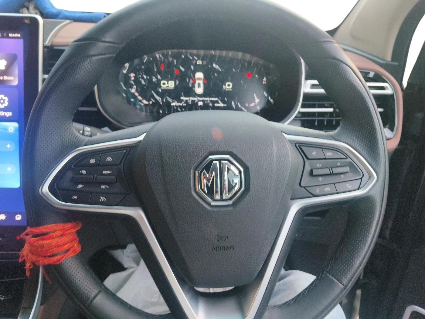 2025 MG HECTOR PLUS SHARP PRO 1.5 PETROL TURBO CVT 7 STR, Petrol, Automatic, 10,468 km, interior