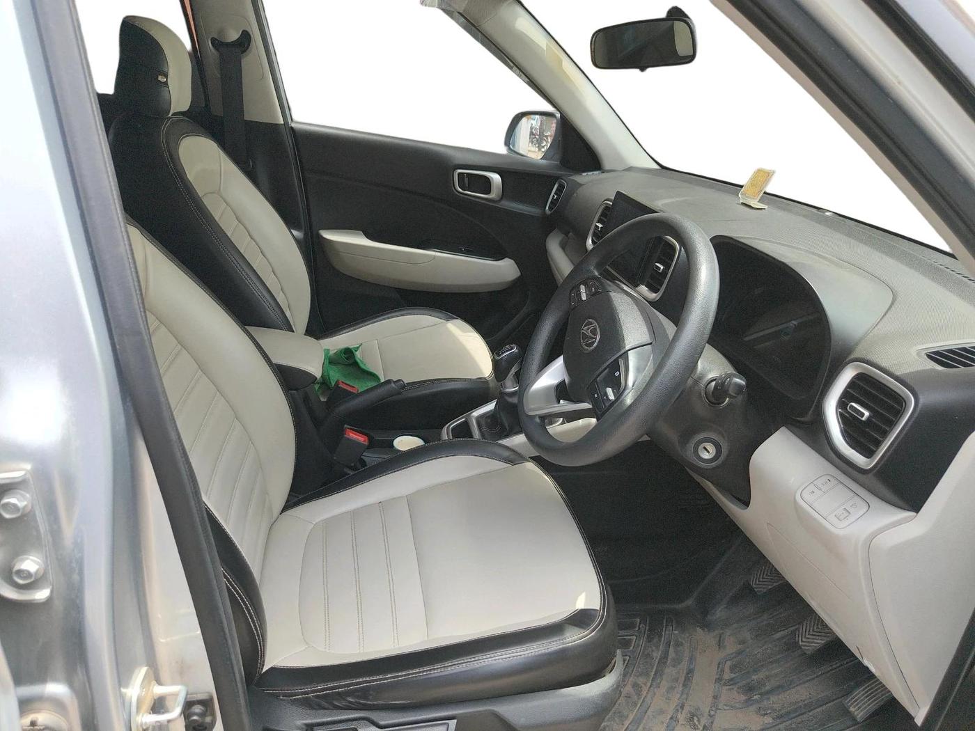 2023 Hyundai VENUE S PLUS 1.5 CRDI, Diesel, Manual, 41,097 km, interior