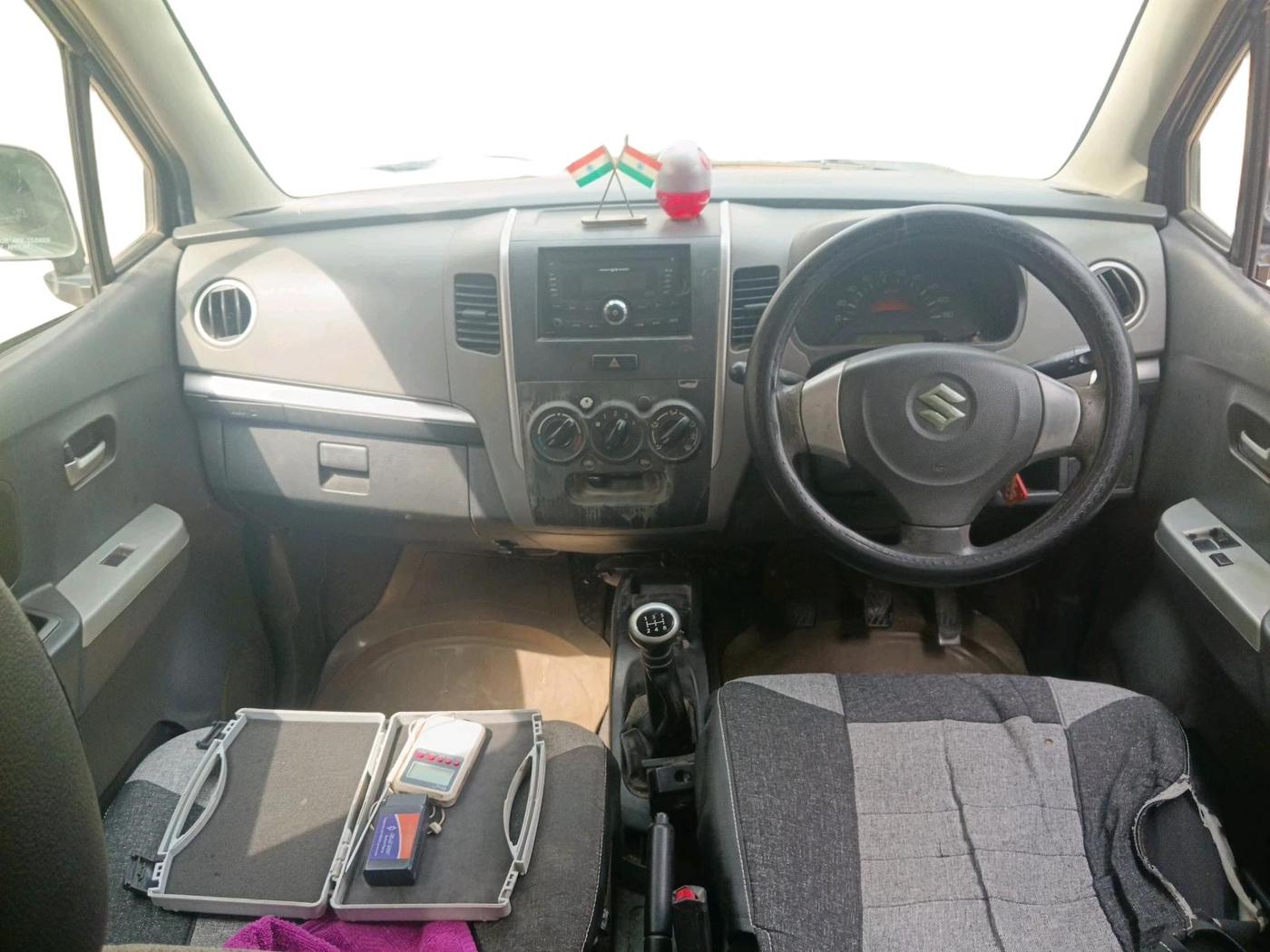 2012 Maruti Wagon R 1.0 LXI CNG, CNG, Manual, 2,89,234 km, interior