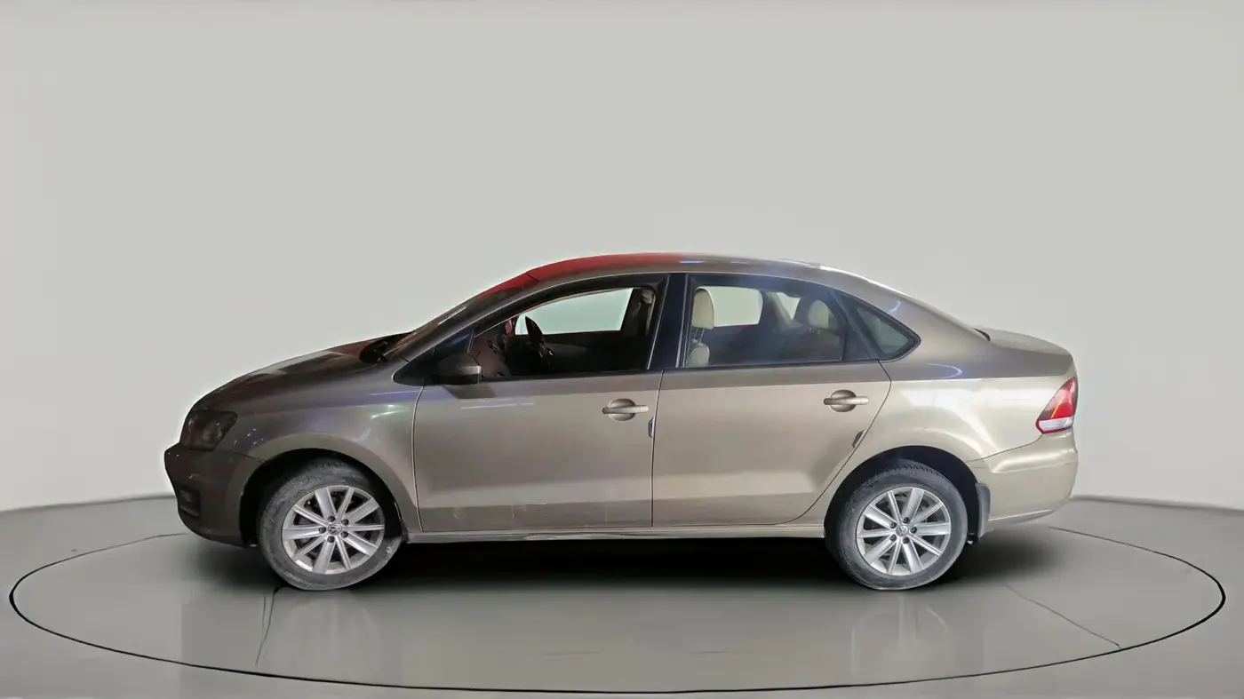 2016 Volkswagen Vento HIGHLINE PETROL AT, Petrol, Automatic, 66,847 km, exterior
