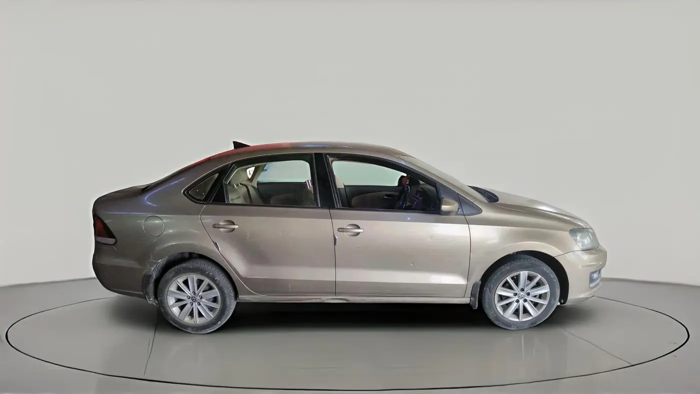 2016 Volkswagen Vento HIGHLINE PETROL AT, Petrol, Automatic, 66,847 km, exterior