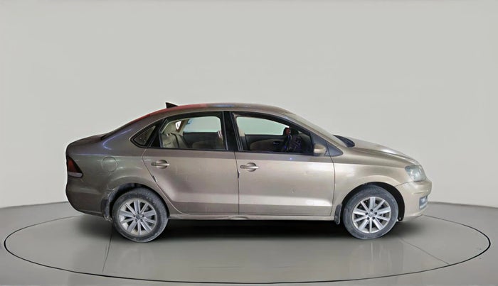 2016 Volkswagen Vento HIGHLINE PETROL AT, Petrol, Automatic, 66,847 km, exterior