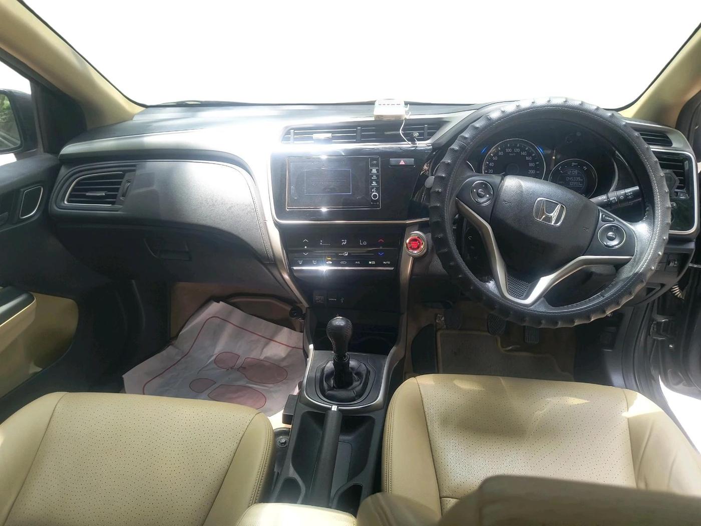 2017 Honda City 1.5L I-VTEC VX, Petrol, Manual, 45,339 km, interior