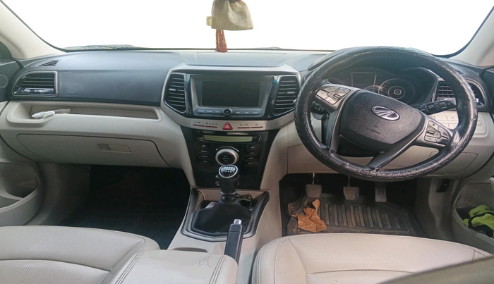 2019 Mahindra XUV300 W8 (O) 1.5 DIESEL, Diesel, Manual, 1,67,759 km, interior