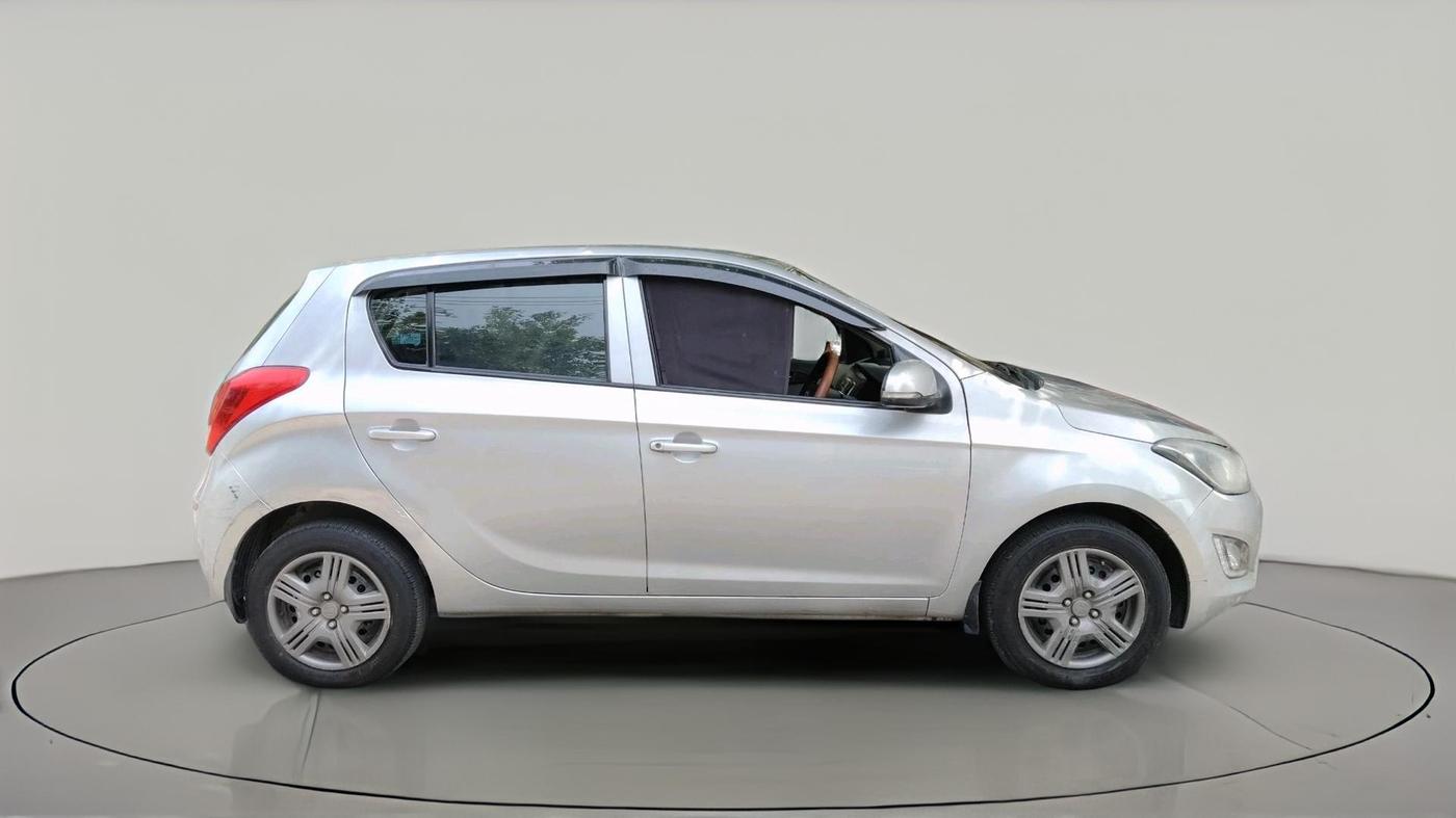 2012 Hyundai i20 SPORTZ 1.4 AT, Petrol, Automatic, 66,710 km, exterior