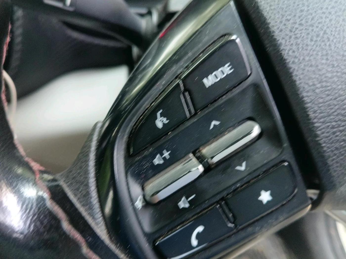 2023 Hyundai VENUE S(O) 1.2, Petrol, Manual, 55,797 km, interior