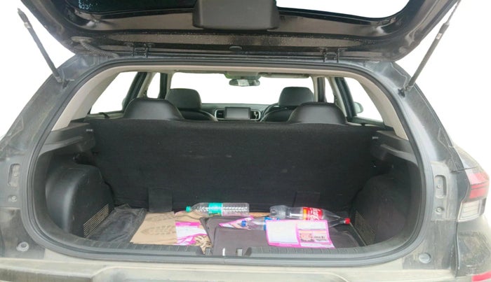 2023 Hyundai VENUE S 1.2, Petrol, Manual, 31,135 km, exterior