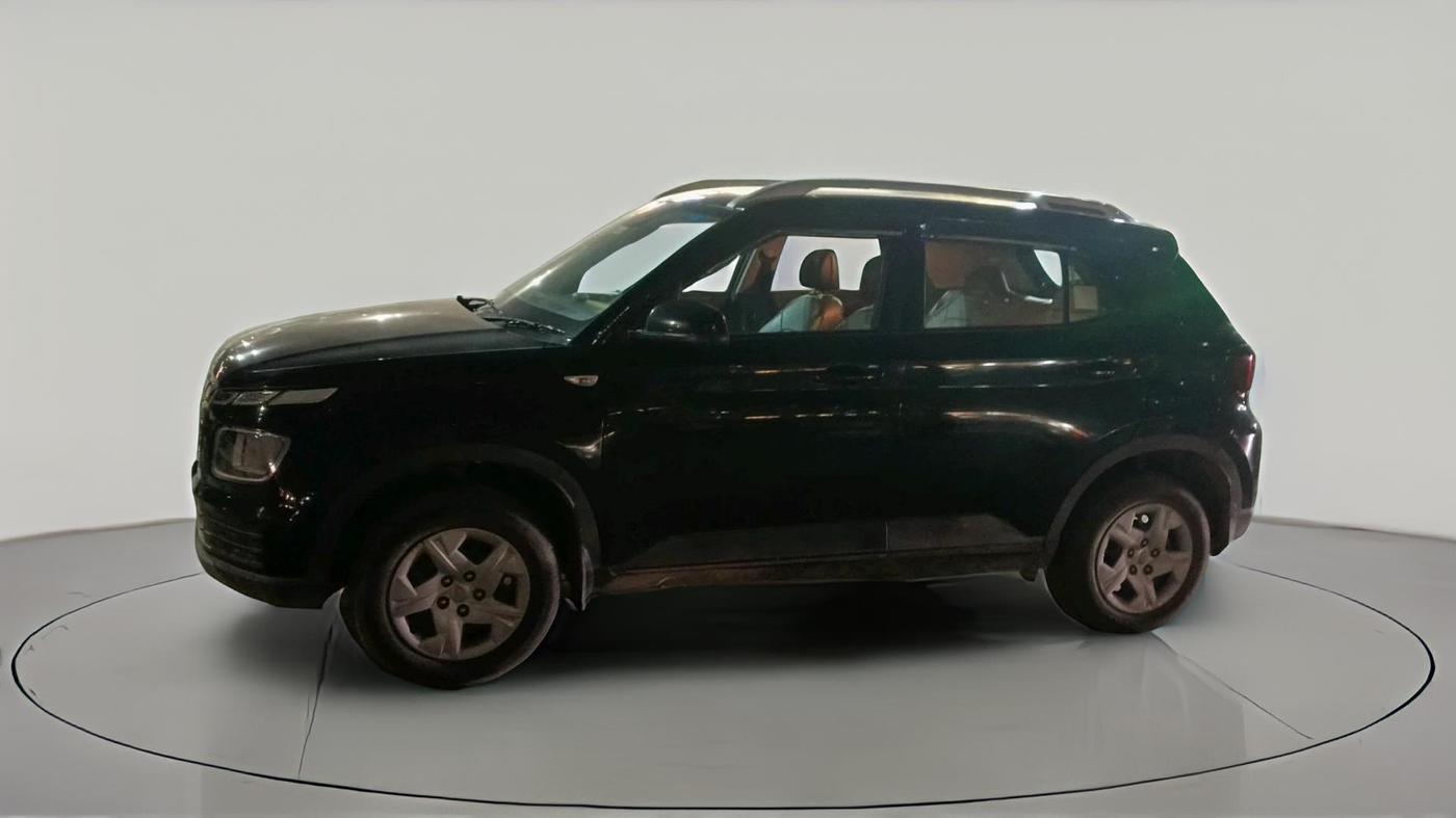 2022 Hyundai VENUE S 1.2, Petrol, Manual, 58,944 km, exterior