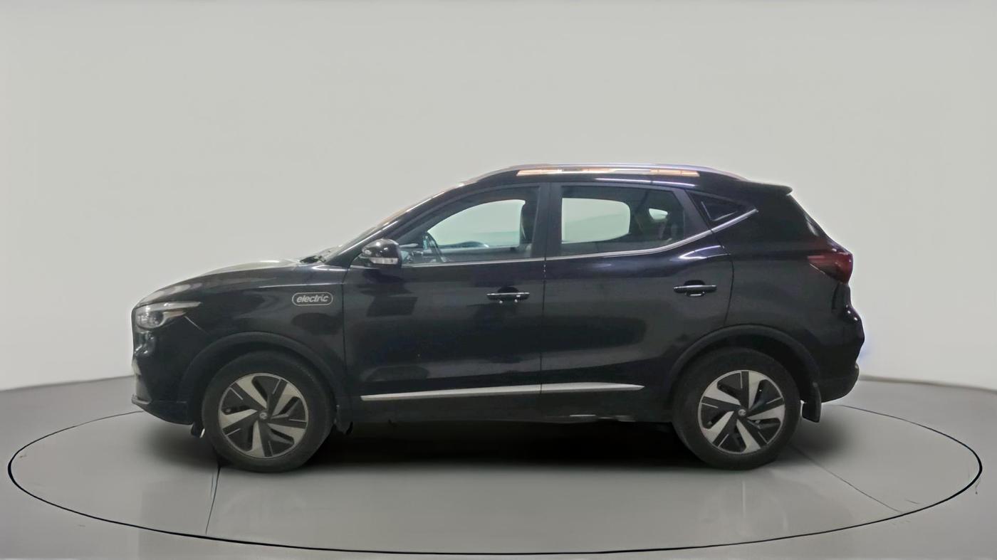 2023 MG ZS EV EXCLUSIVE PRO IVORY, Electric, Automatic, 61,601 km, exterior