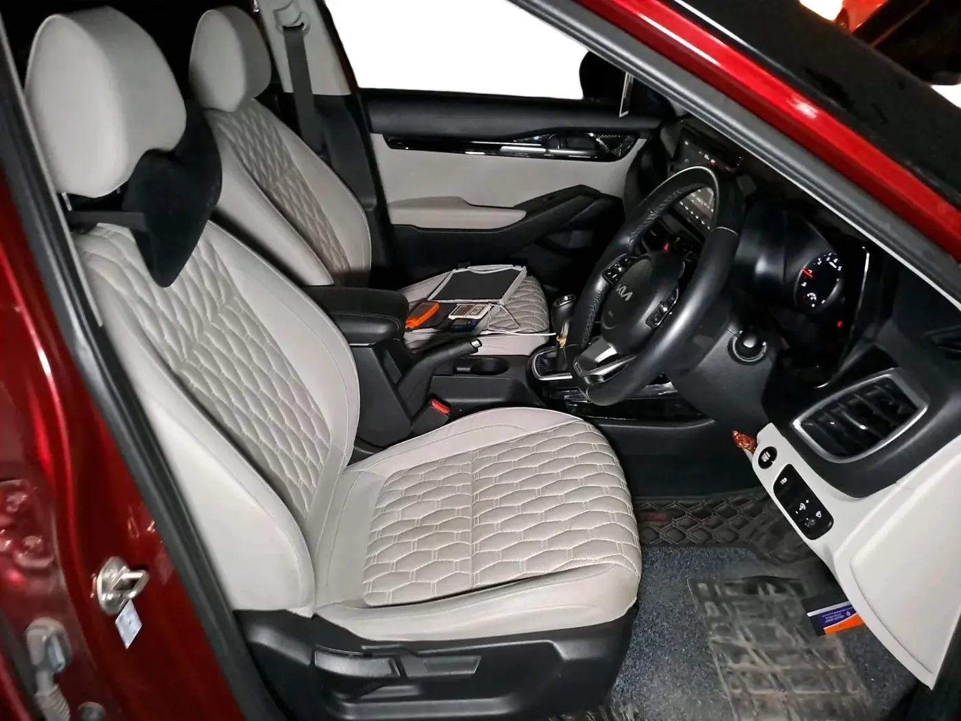 2022 KIA SELTOS HTX 1.5 PETROL, Petrol, Manual, 39,547 km, interior