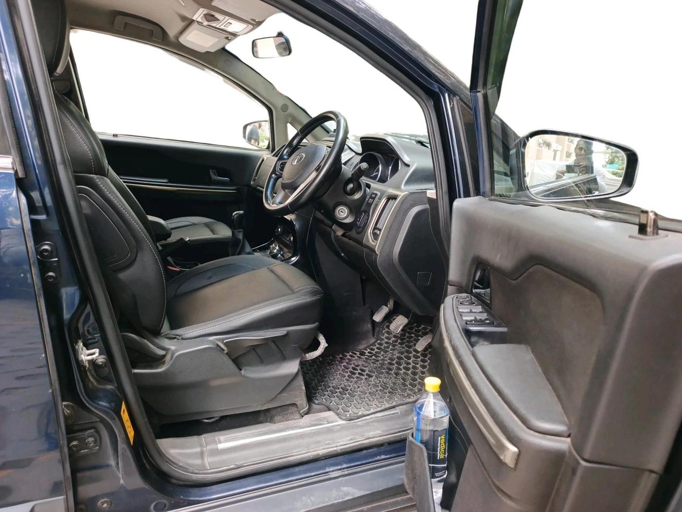 2017 Tata Hexa XT 4X2 6 STR, Diesel, Manual, 1,82,936 km, interior