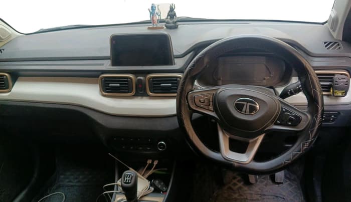 2024 Tata PUNCH ACCOMPLISHED DAZZLE PACK MT, Petrol, Manual, 48,851 km, interior