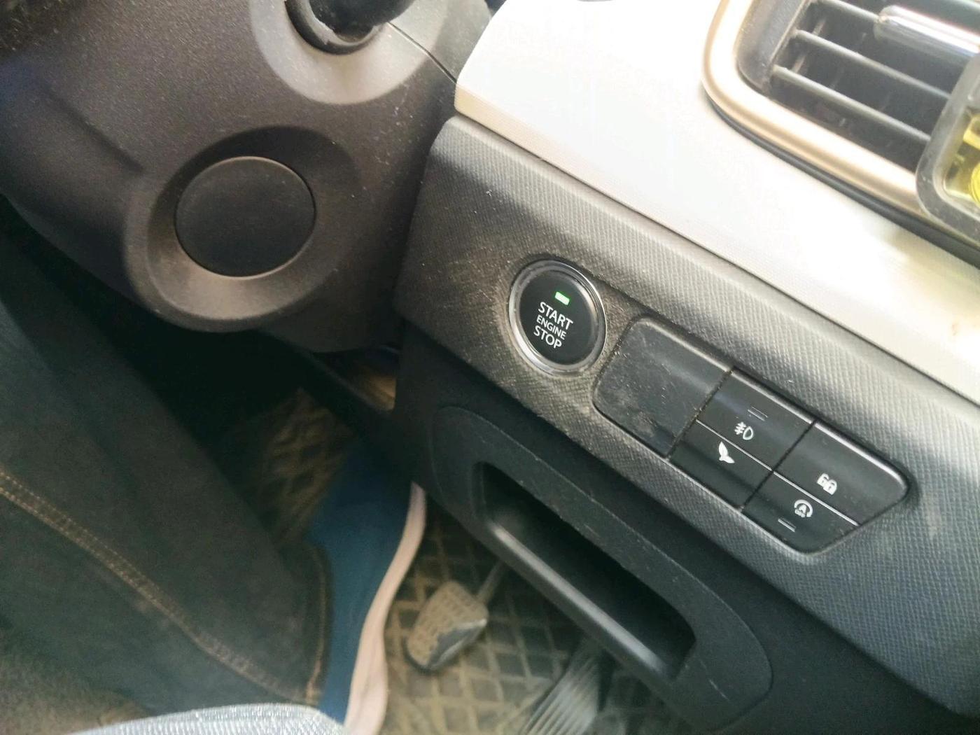 2024 Tata PUNCH ACCOMPLISHED DAZZLE PACK MT, Petrol, Manual, 48,851 km, interior