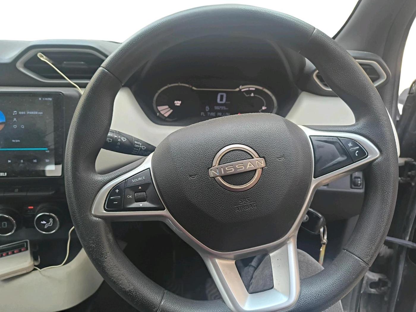 2023 Nissan MAGNITE XL, Petrol, Manual, 98,299 km, interior