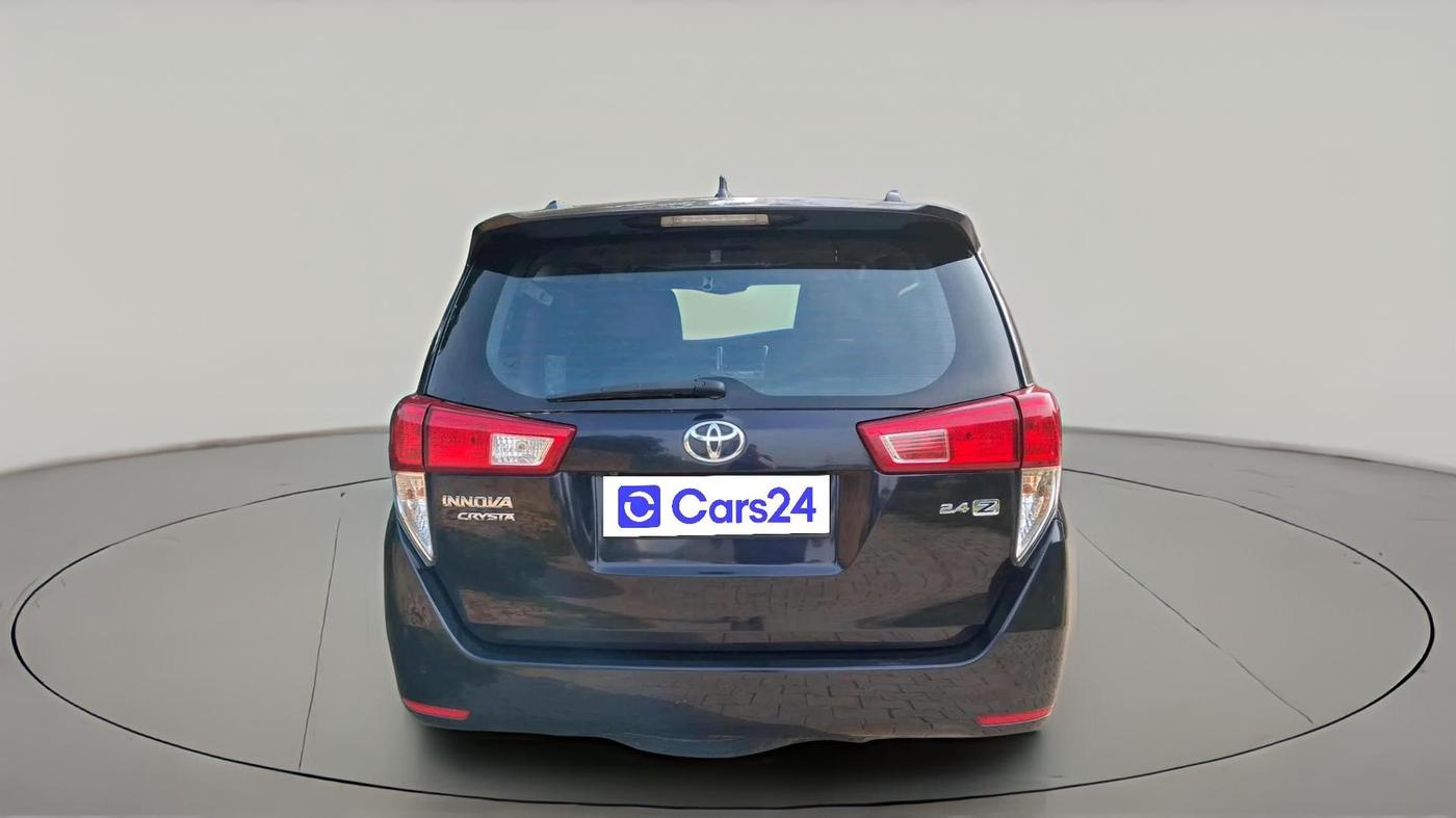 2022 Toyota Innova Crysta 2.4 ZX AT 7 STR, Diesel, Automatic, 54,369 km, exterior