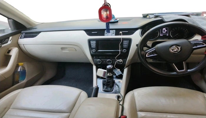 2016 Skoda Octavia ELEGANCE 1.8 TSI AT, Petrol, Automatic, 64,333 km, interior