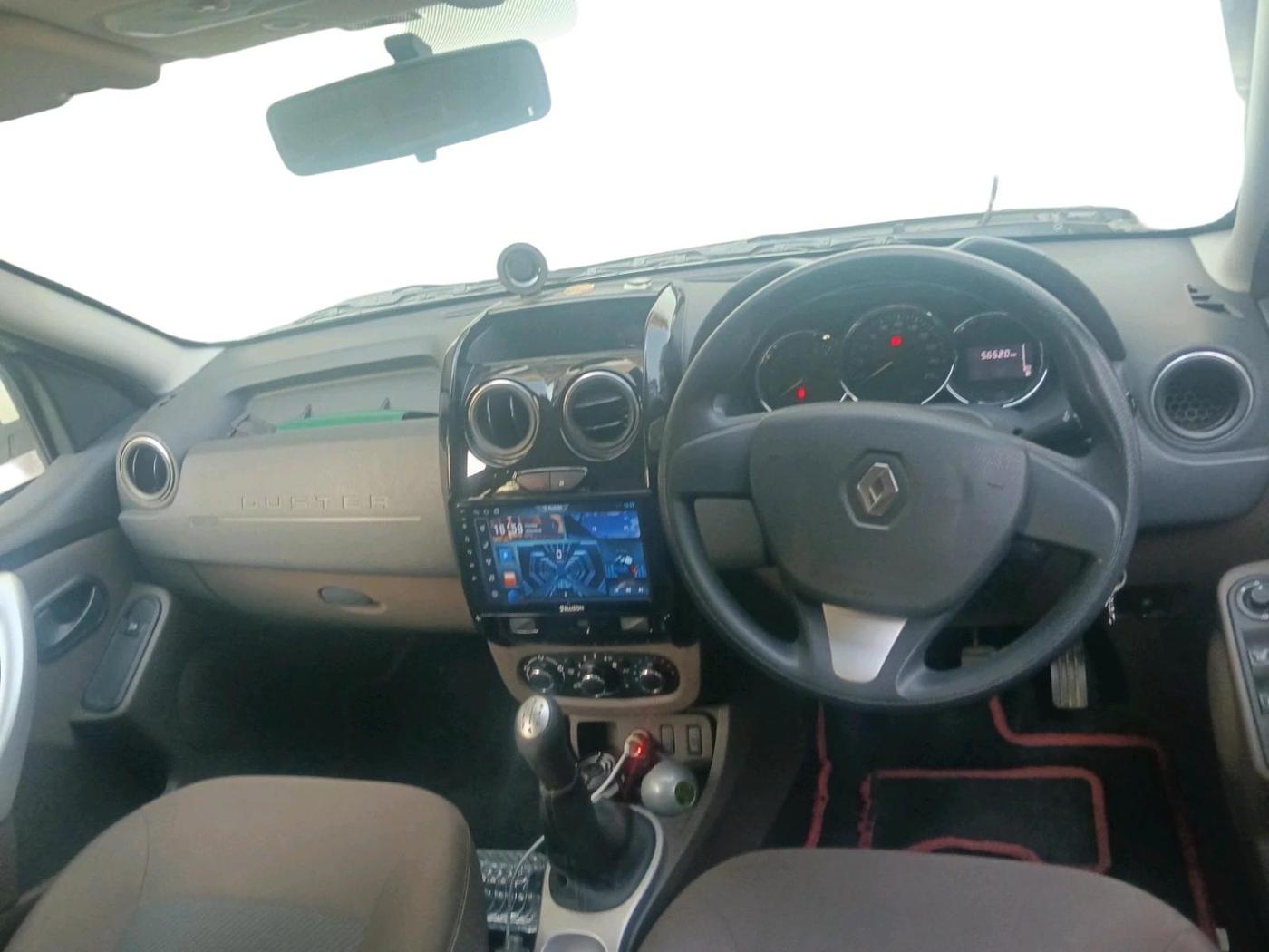 2016 Renault Duster 85 PS RXL DIESEL, Diesel, Manual, 57,266 km, interior