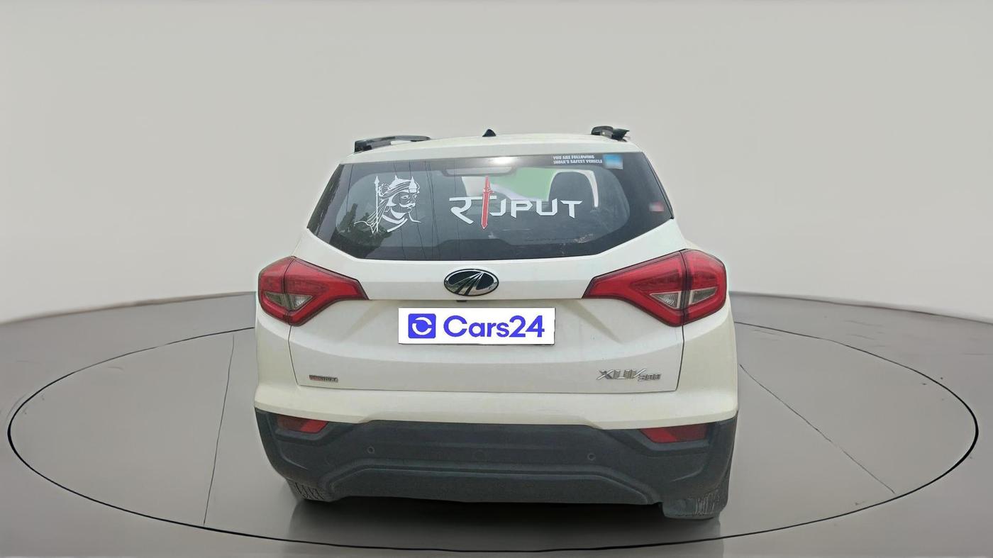 2021 Mahindra XUV300 W6 1.2 PETROL AMT, Petrol, Automatic, 21,905 km, exterior