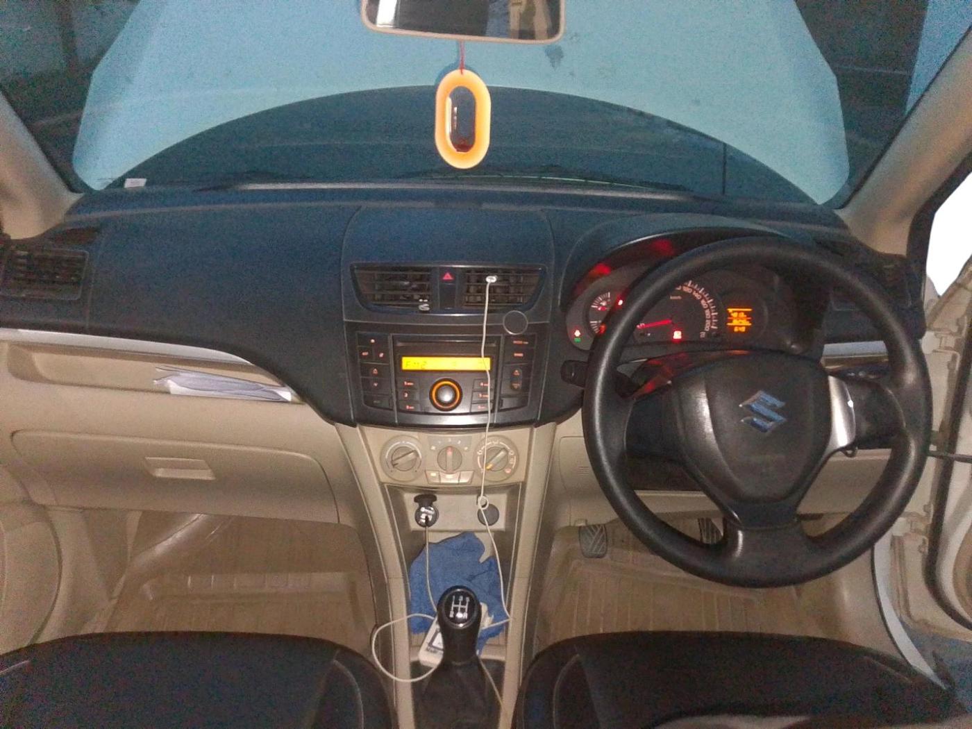 2018 Maruti Swift Dzire TOUR S-CNG, CNG, Manual, 38,004 km, interior
