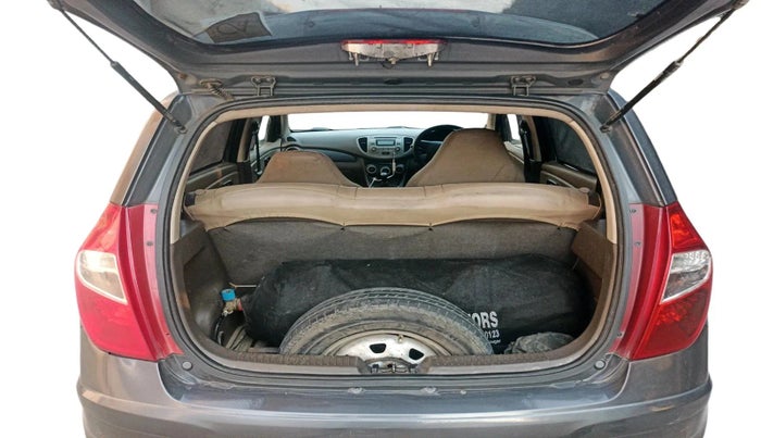 2013 Hyundai i10 D LITE 1.1, CNG, Manual, 84,209 km, exterior