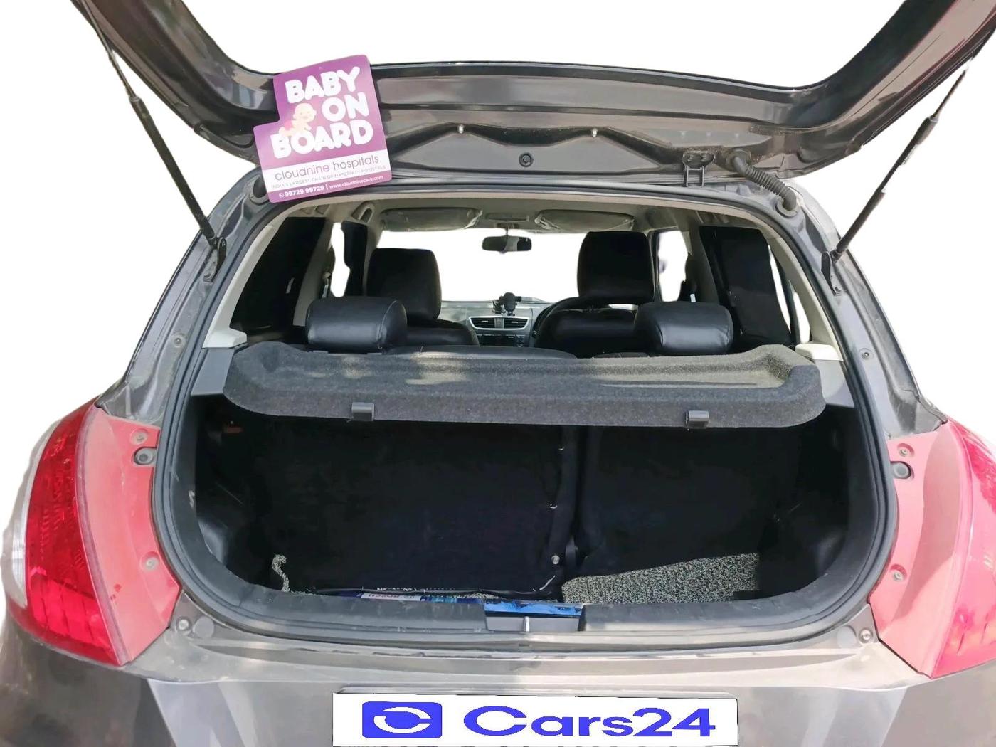 2015 Maruti Swift ZXI, Petrol, Manual, 94,147 km, exterior