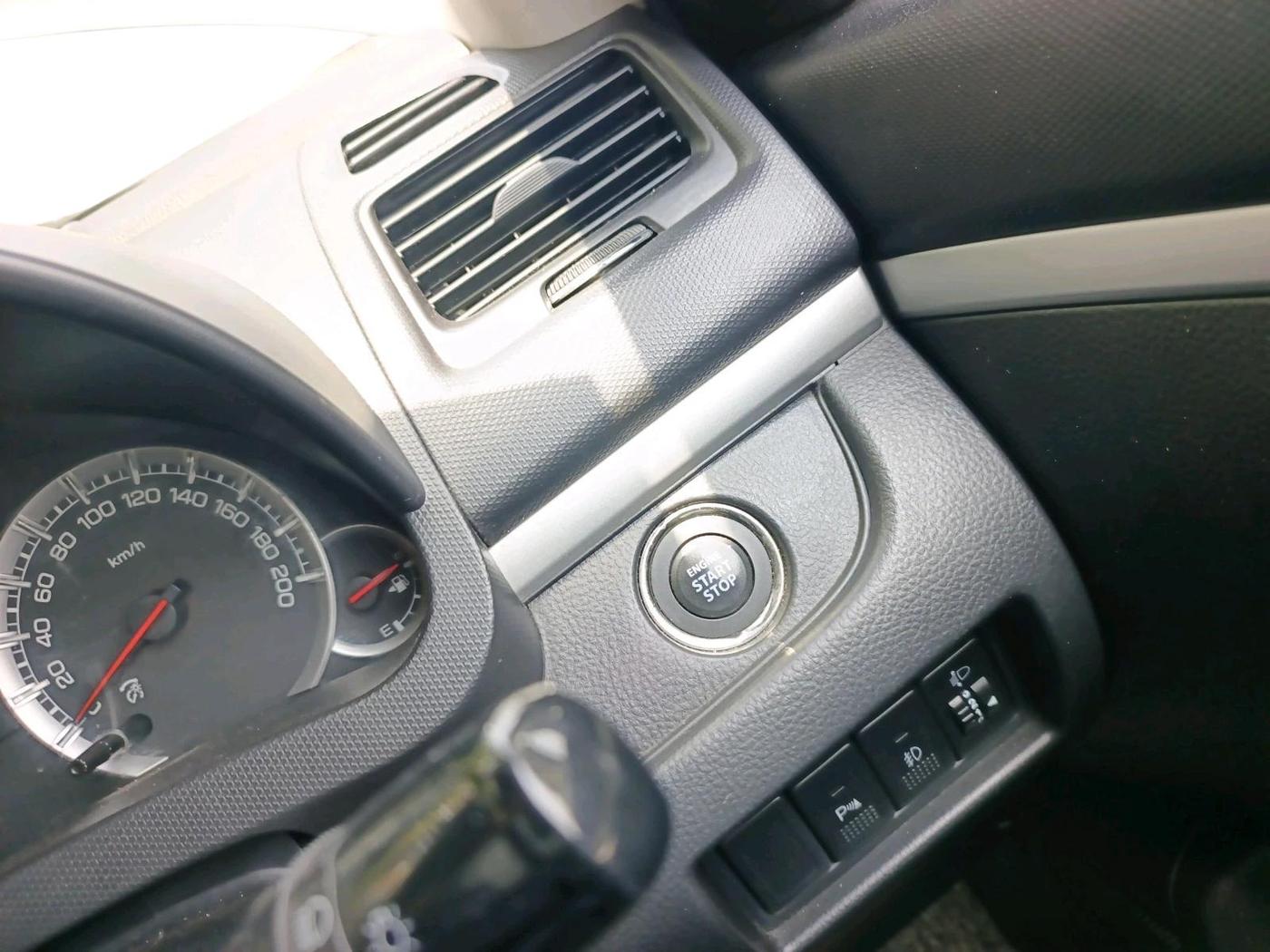 2015 Maruti Swift ZXI, Petrol, Manual, 94,147 km, interior