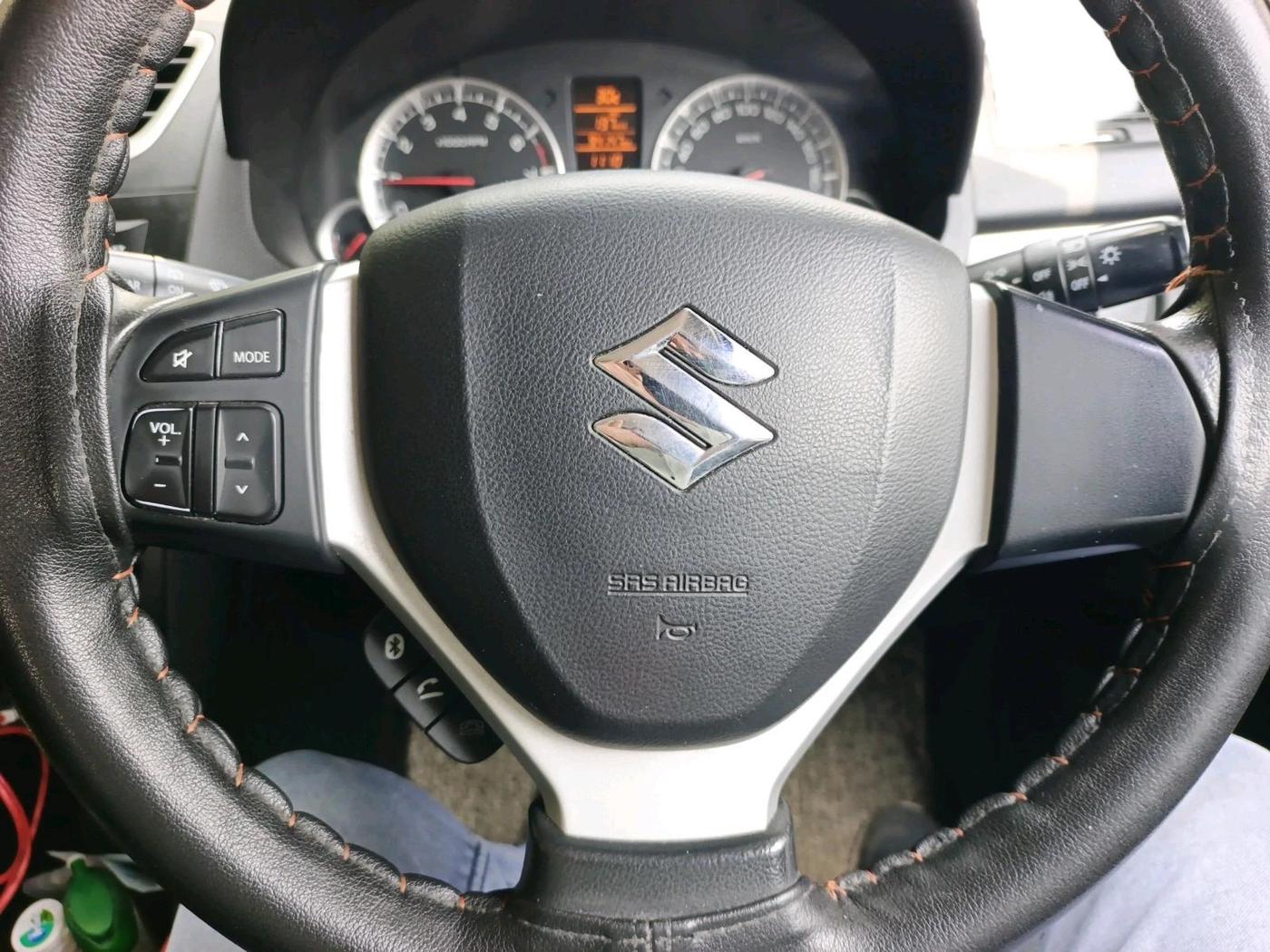 2015 Maruti Swift ZXI, Petrol, Manual, 94,147 km, interior