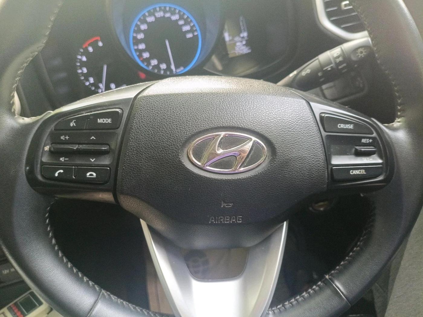 2021 Hyundai VENUE SX 1.5 CRDI, Diesel, Manual, 77,430 km, interior