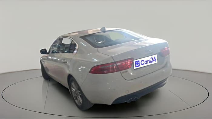 2018 Jaguar XE PRESTIGE DIESEL, Diesel, Automatic, 50,635 km, exterior