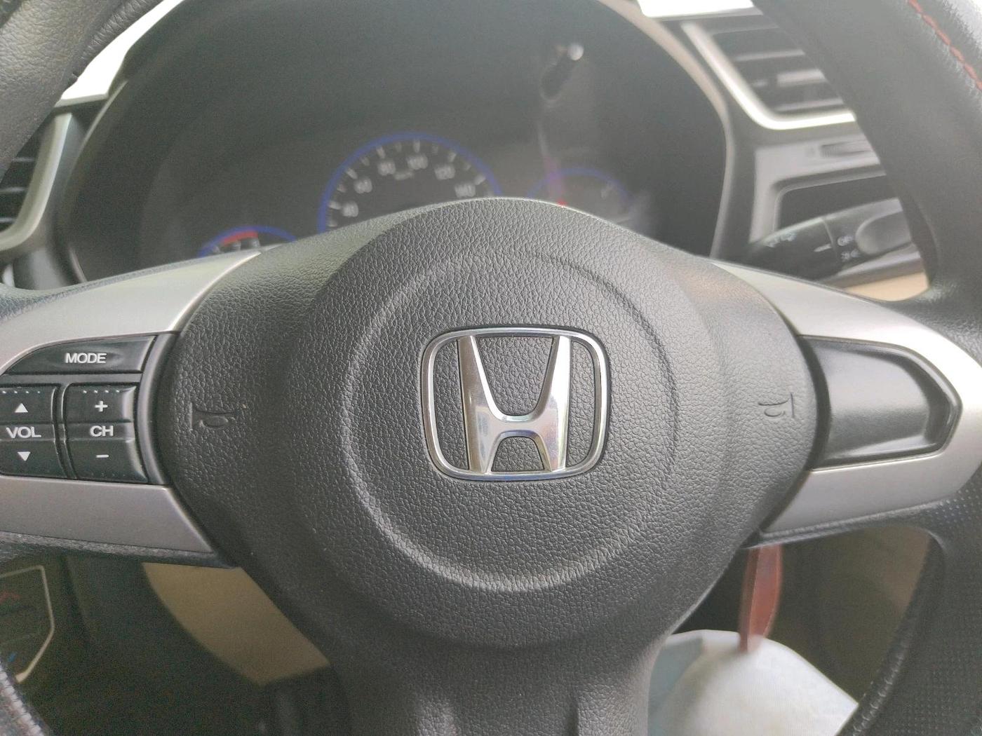 2016 Honda Amaze 1.2L I-VTEC S, Petrol, Manual, 76,097 km, interior