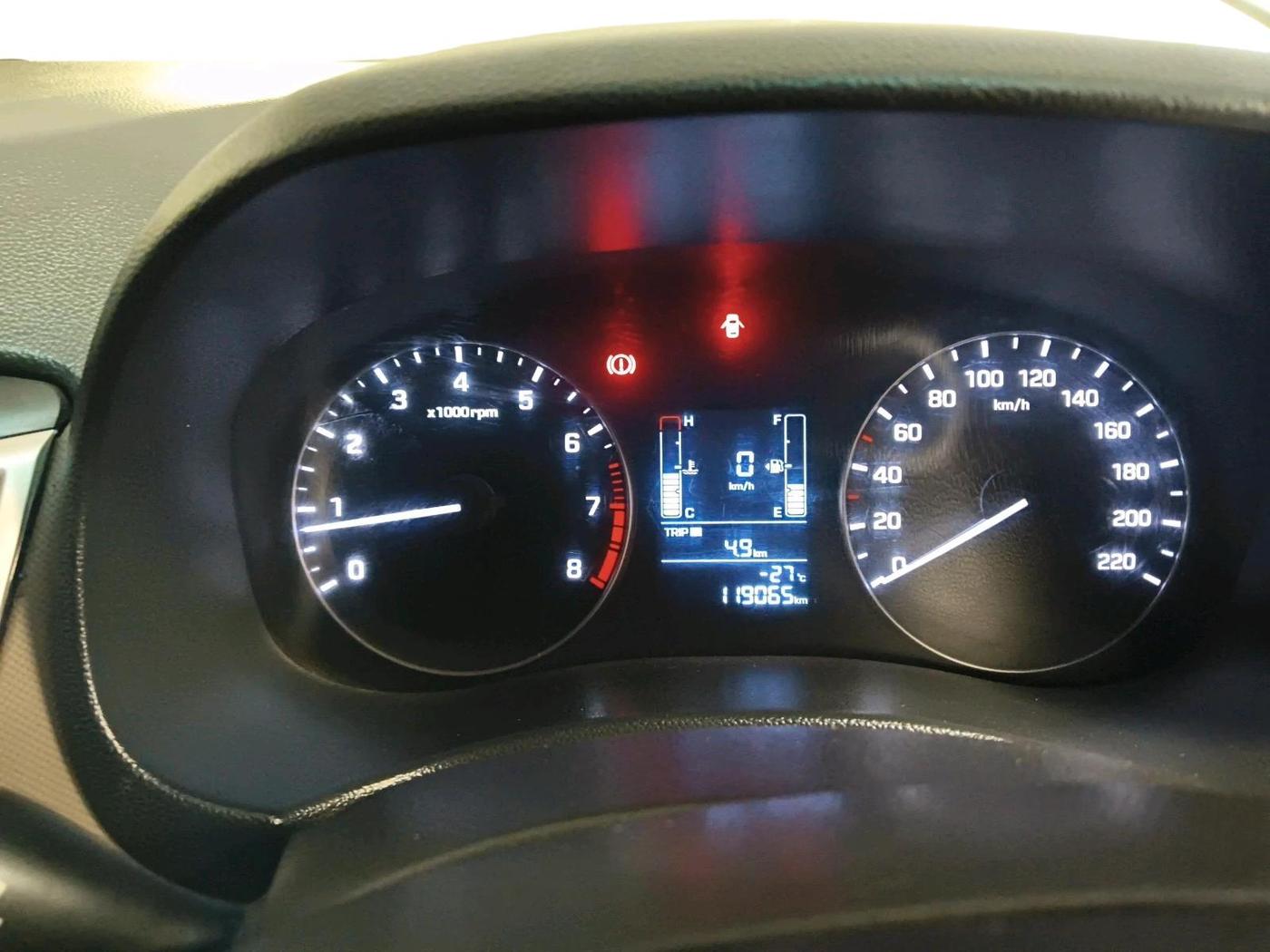 2015 Hyundai Creta SX PLUS 1.6 PETROL, Petrol, Manual, 1,19,065 km, interior