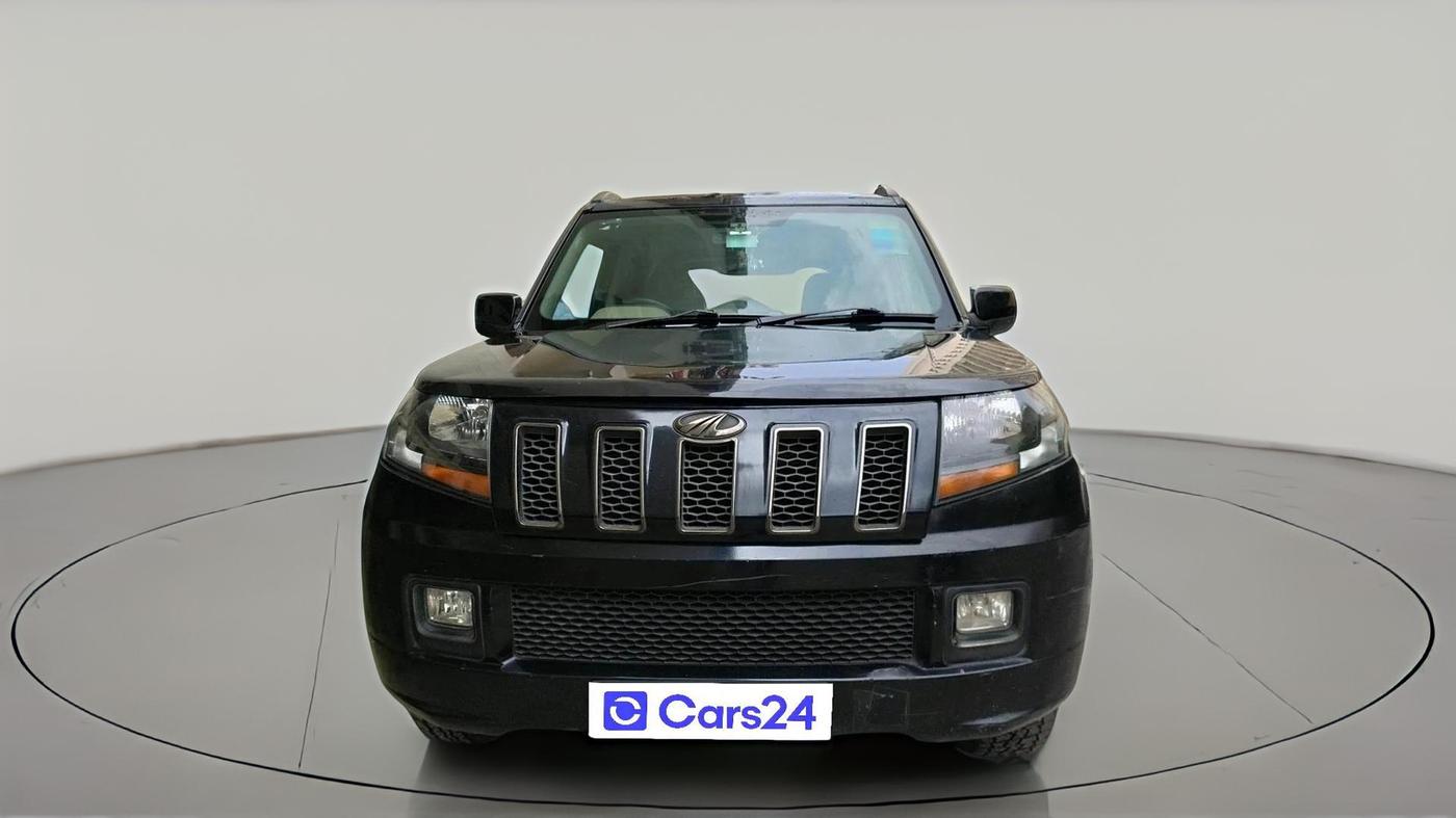 2017 Mahindra TUV300 T10 AMT, Diesel, Automatic, 1,12,195 km, exterior