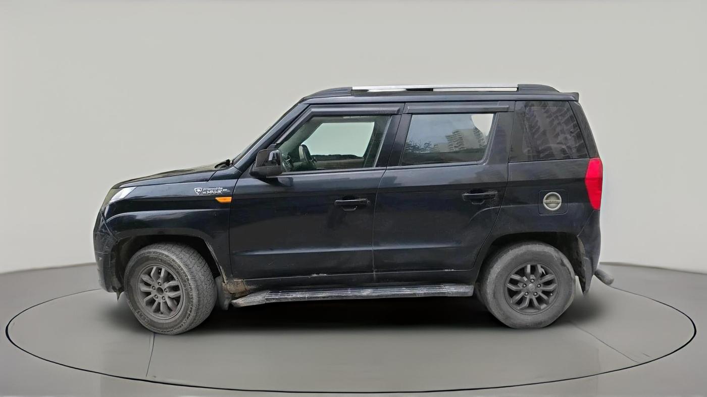 2017 Mahindra TUV300 T10 AMT, Diesel, Automatic, 1,12,195 km, exterior
