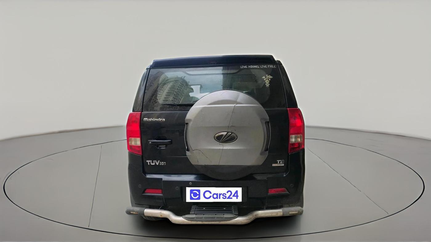 2017 Mahindra TUV300 T10 AMT, Diesel, Automatic, 1,12,195 km, exterior