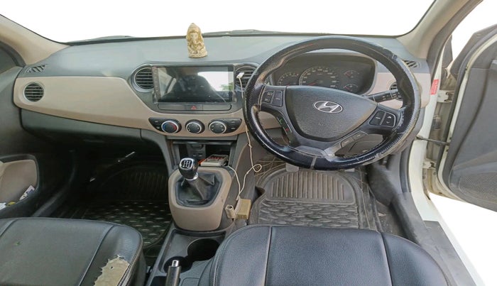 2014 Hyundai Xcent S 1.2, Petrol, Manual, 1,09,169 km, interior